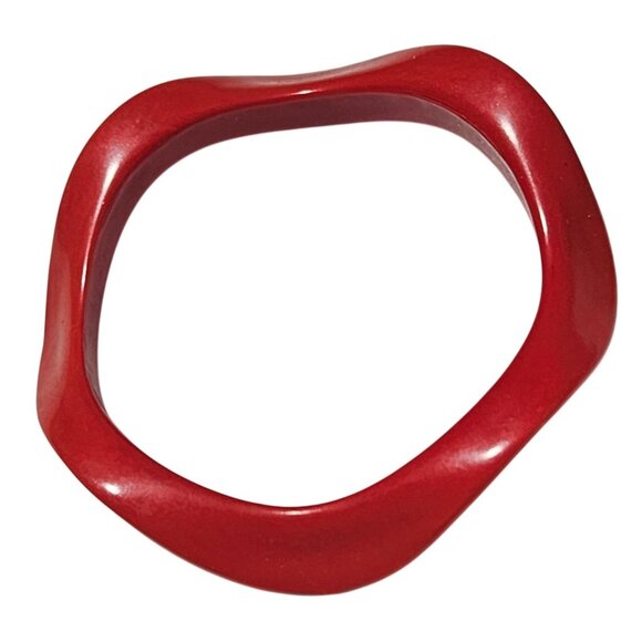 Retro Red Abstract Shaped Resin Bangle Bracelet 70s 80s 90s Fashion Jewelry - Picture 1 of 3